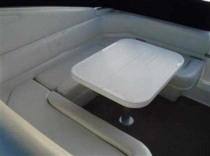 2003 Regal 3260 Commadore Photo 27 of 50