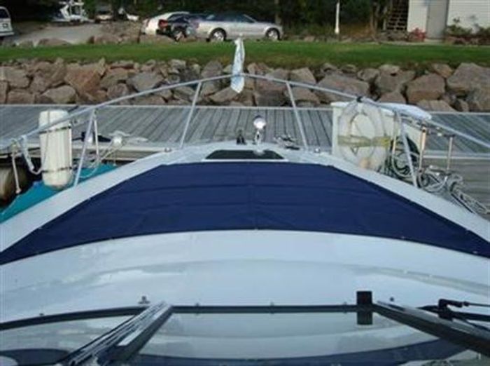 2003 Regal 3260 Commadore Photo 9 of 50