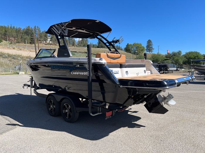 2023 Chaparral 247 SSX Photo 11 sur 46