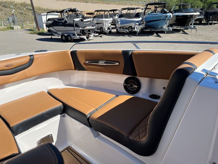 2023 Chaparral 247 SSX Photo 25 sur 46