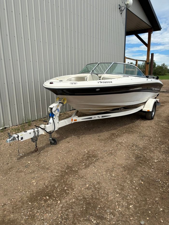 2005 Sea Ray BR 185 Sport Photo 9 of 44