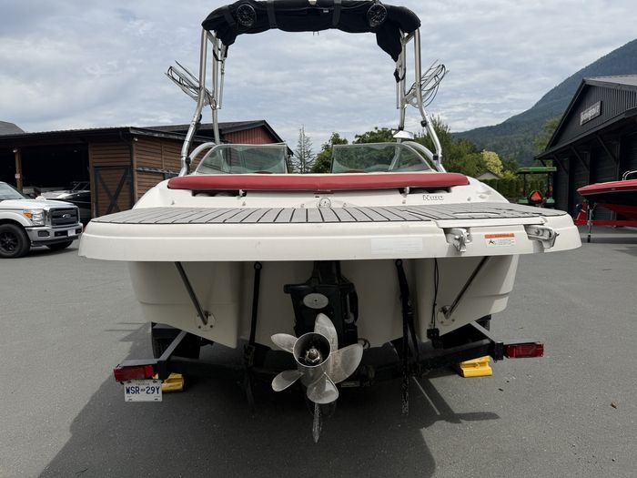 2011 Four Winns H180 SS Photo 4 sur 15