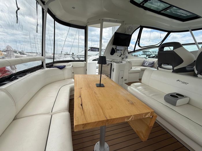 2005 Cruisers Yachts Motor Yacht 455 Photo 15 of 47