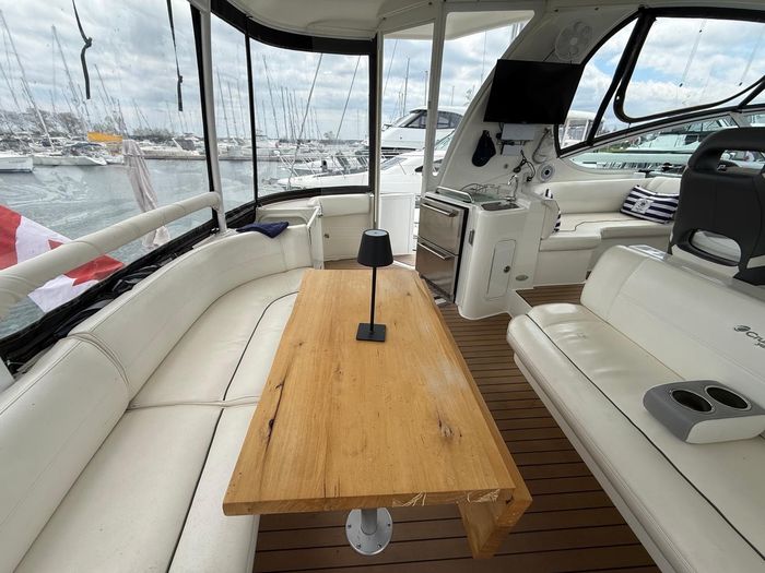 2005 Cruisers Yachts Motor Yacht 455 Photo 16 of 47