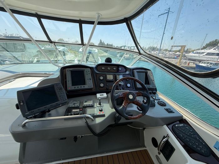 2005 Cruisers Yachts Motor Yacht 455 Photo 26 of 47