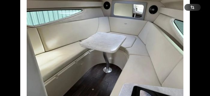 2021 Regal 28 Express Photo 3 of 20