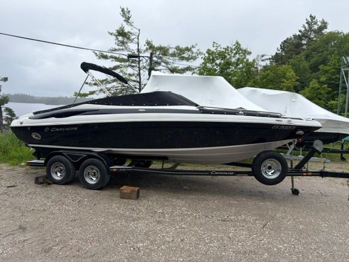 2011 Crownline 23 SS Photo 2 of 6