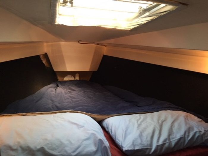 1984 Hunter 33.5 Photo 26 sur 29