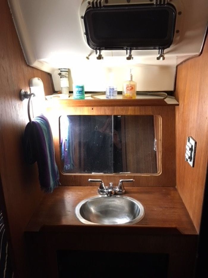 1984 Hunter 33.5 Photo 11 sur 29