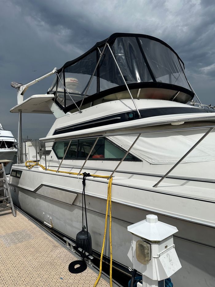 1990 Wellcraft 46 MY Photo 2 of 8