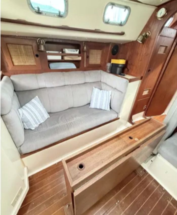 1988 CS Yachts 36 Traditional Photo 10 of 15