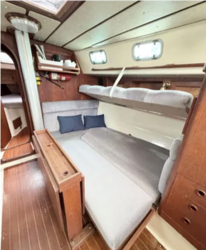 1988 CS Yachts 36 Traditional Photo 11 of 15