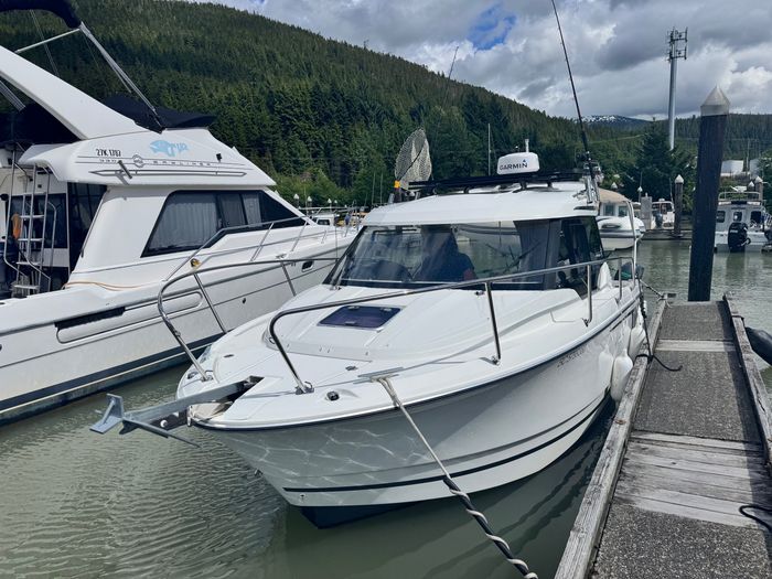 2017 Jeanneau Merry Fisher 795 Photo 2 of 9
