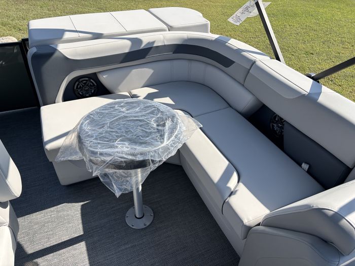 2025 Godfrey Pontoons Sweetwater 2086C Photo 18 of 21