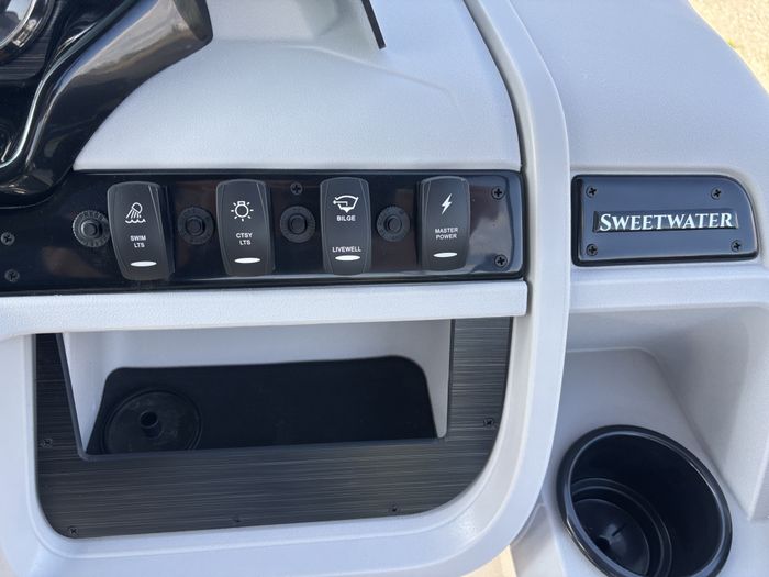 2025 Godfrey Pontoons Sweetwater 2086C Photo 14 of 21