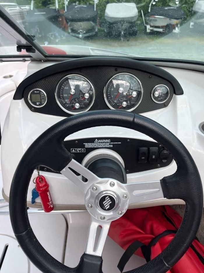 2010 Four Winns H190 Bowrider Photo 5 of 7