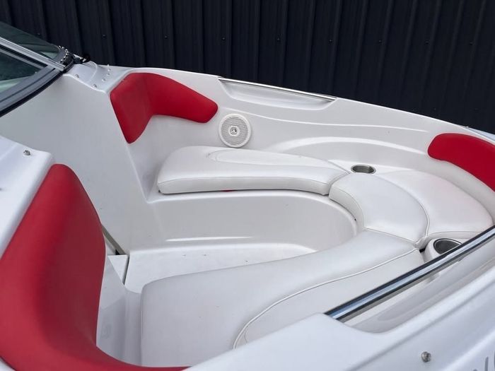 2010 Four Winns H190 Bowrider Photo 3 of 7