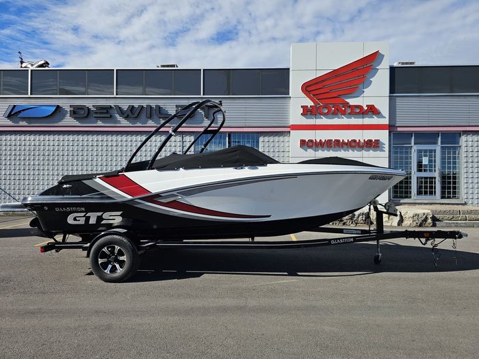 2021 Glastron - Bowrider GTS 205-  144 HOURS Photo 25 of 25