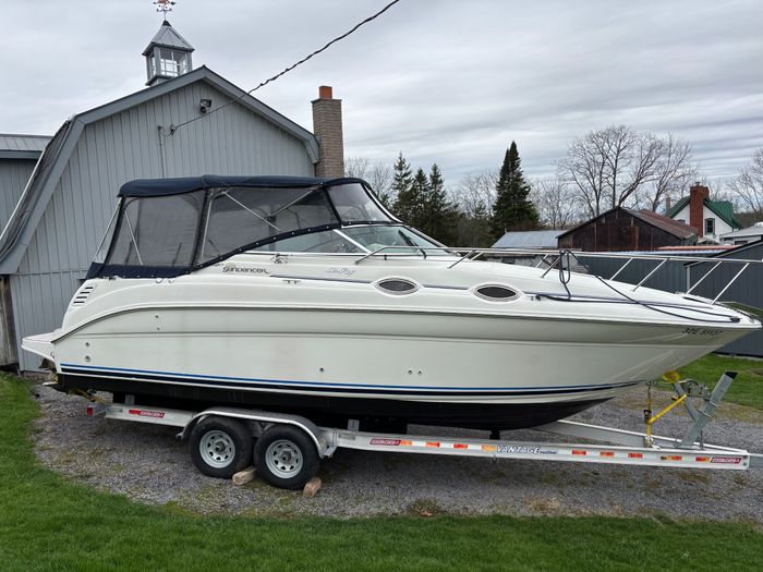 2000 Sea Ray Sundancer 260 Photo 1 of 13