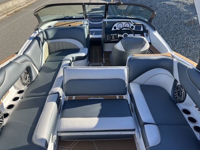 2023 MB Sports ALPHA B52 23 Photo 13 sur 33