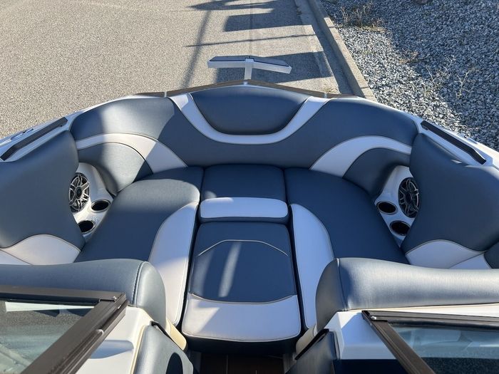 2023 MB Sports ALPHA B52 23 Photo 18 sur 33