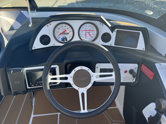 2023 MB Sports ALPHA B52 23 Photo 24 sur 33