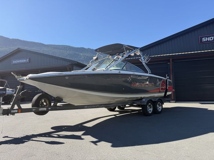 2009 MasterCraft X55 Photo 2 sur 22