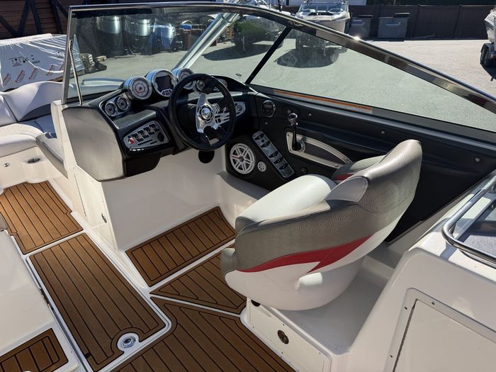 2009 MasterCraft X55 Photo 10 sur 22