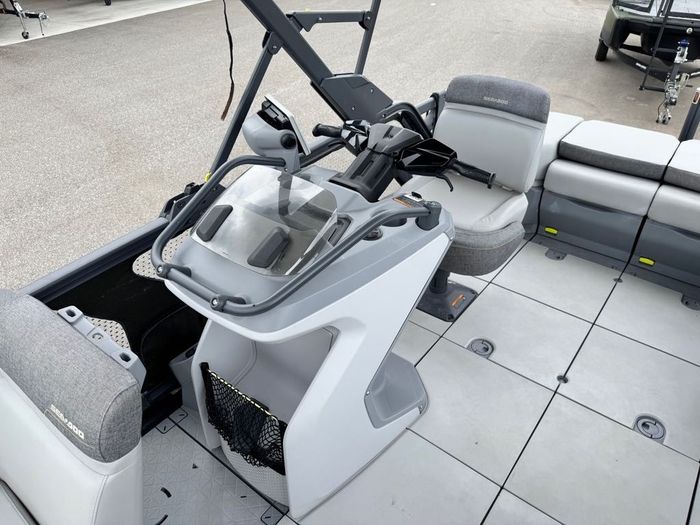 2023 Sea-Doo **DEAL OF THE WEEK** Switch Cruise 18 - 230 HP Photo 9 sur 10
