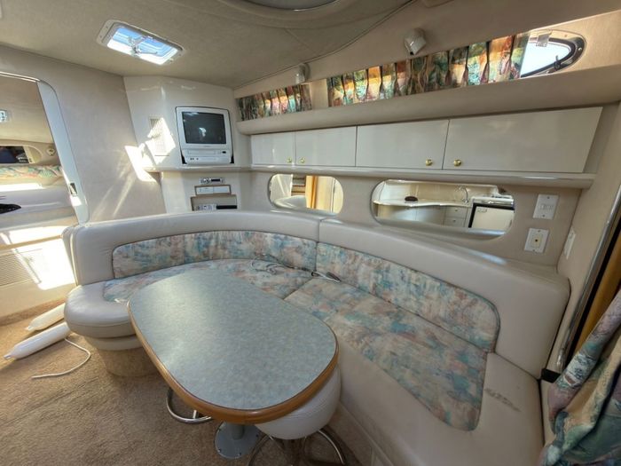 1996 Sea Ray 370 Sundancer Photo 11 sur 13