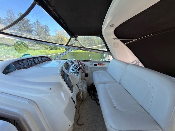 1996 Sea Ray 370 Sundancer Photo 8 sur 13