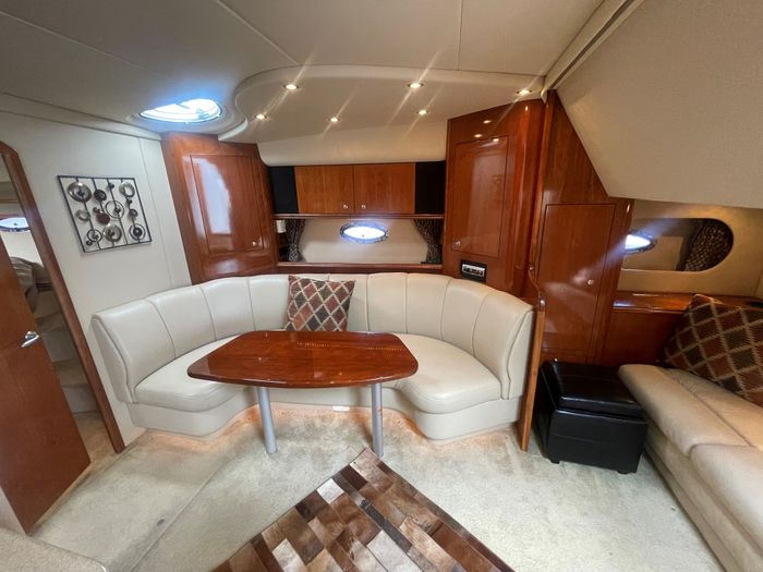 2004 Cruisers Yachts 370 Express Photo 17 sur 41