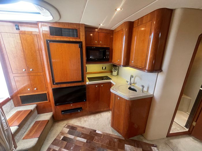 2004 Cruisers Yachts 370 Express Photo 18 sur 41