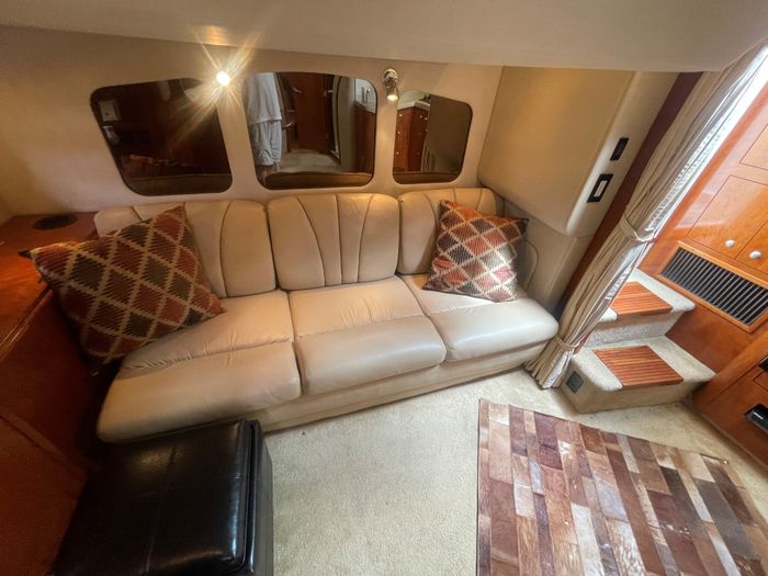 2004 Cruisers Yachts 370 Express Photo 19 sur 41