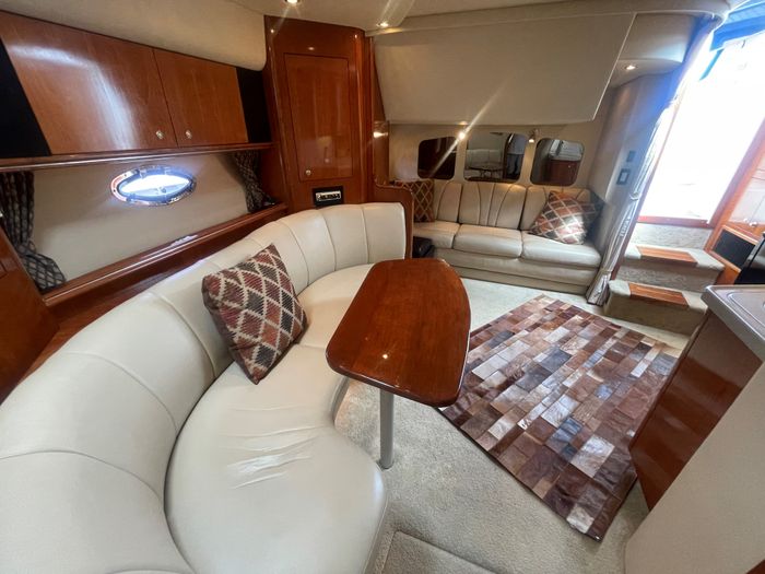 2004 Cruisers Yachts 370 Express Photo 24 sur 41
