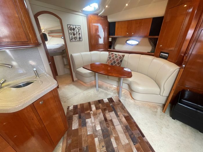 2004 Cruisers Yachts 370 Express Photo 28 sur 41