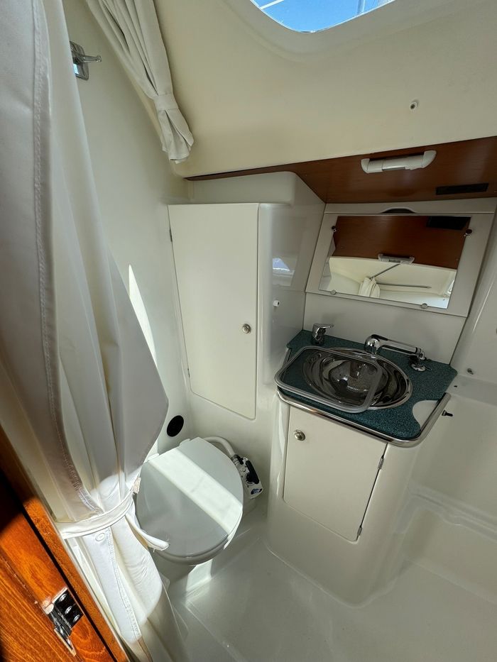 2003 Jeanneau Sun Odyssey 40' INBOUND Photo 8 sur 13