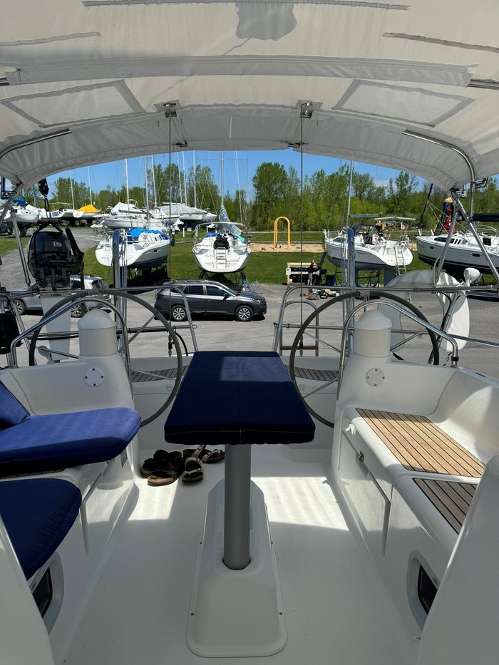 2003 Jeanneau Sun Odyssey 40' INBOUND Photo 9 sur 13