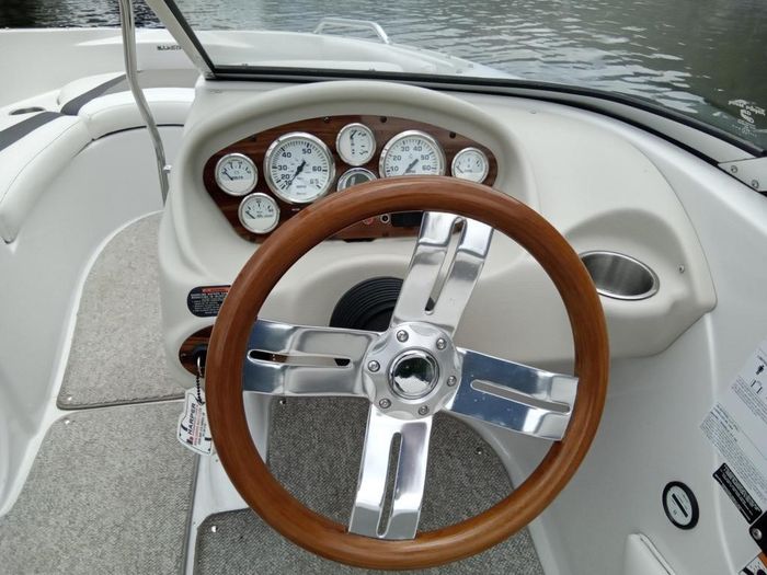 2012 Glastron GT 185 Photo 5 of 6