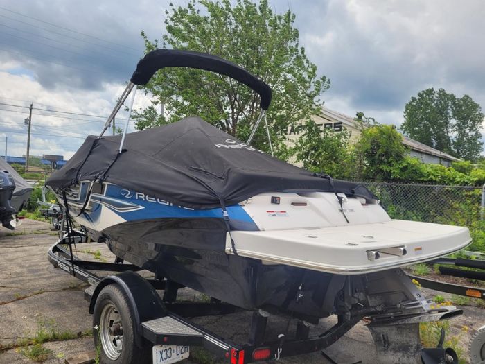 2018 Regal 1900 ESX Photo 2 of 4