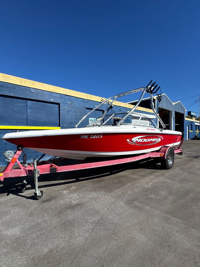 2003 Moomba Outback Photo 1 of 5