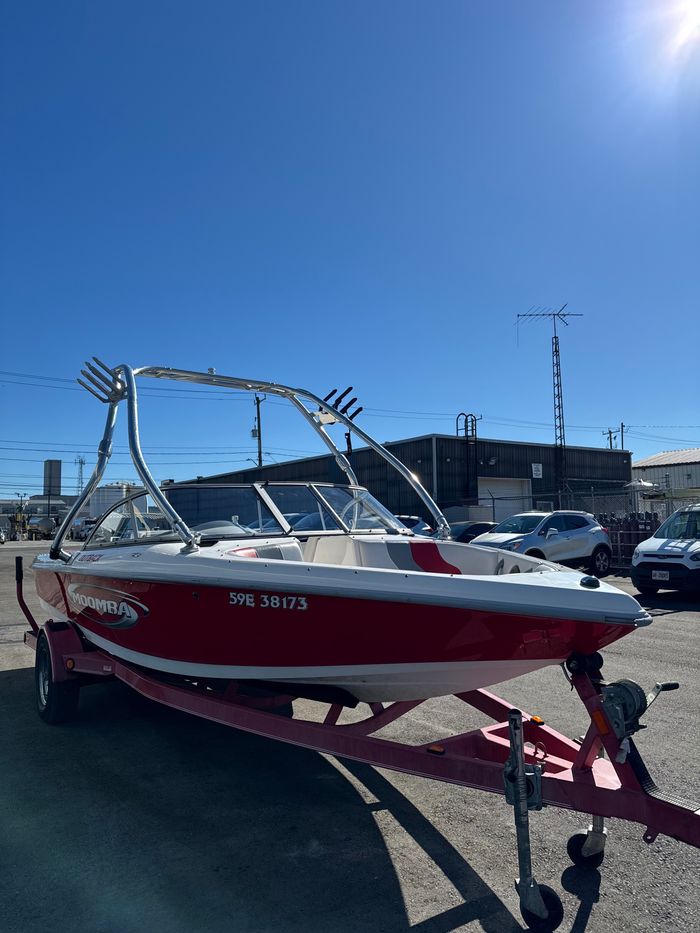 2003 Moomba Outback Photo 2 of 5