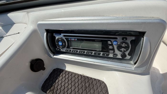 2009 Tahoe Q4 Photo 9 of 13