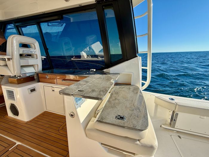 2021 Boston Whaler 405 Conquest Photo 53 of 131