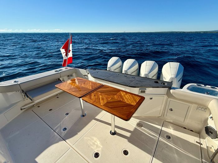 2021 Boston Whaler 405 Conquest Photo 28 of 131