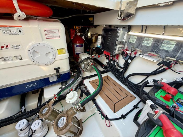 2021 Boston Whaler 405 Conquest Photo 110 of 131