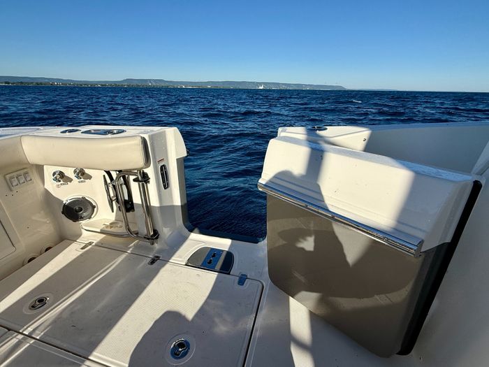 2021 Boston Whaler 405 Conquest Photo 34 of 131