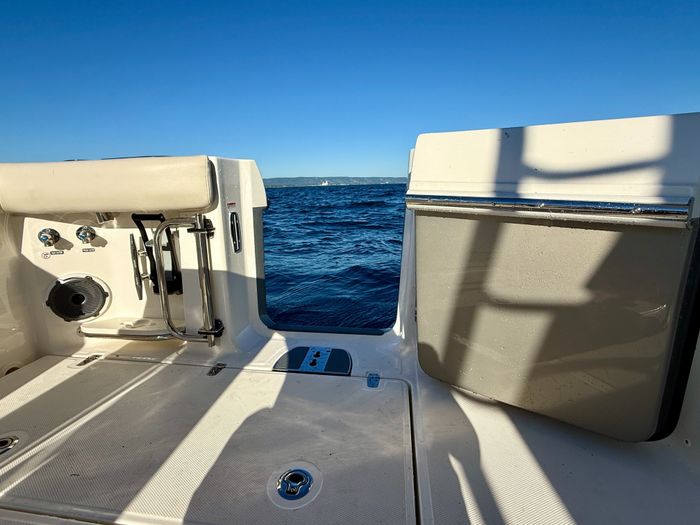 2021 Boston Whaler 405 Conquest Photo 35 of 131