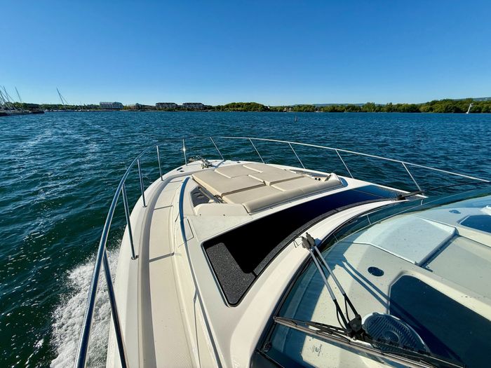 2021 Boston Whaler 405 Conquest Photo 17 of 131