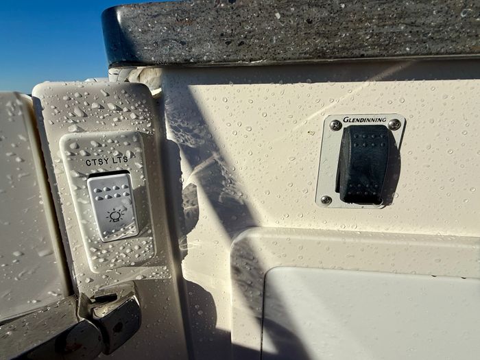 2021 Boston Whaler 405 Conquest Photo 39 of 131